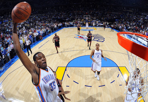 防守反击兼 防守反击兼