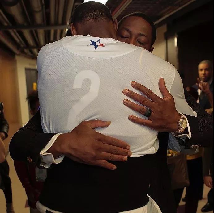 就该忍一手 就该忍一手