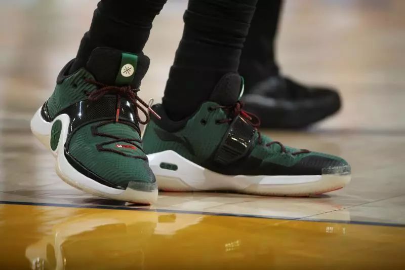 配置具备背 配置具备背